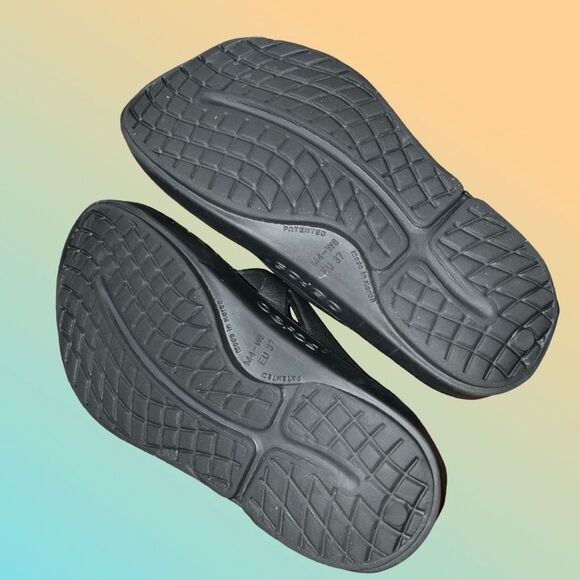 Adult Oofos OOriginal Black Recovery Sandals Size M 4 W 6 - Picture 5 of 6